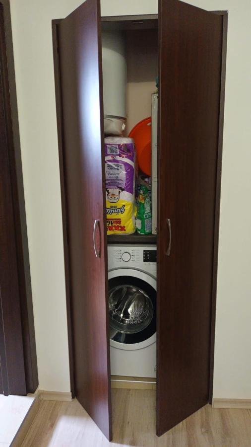 Breeze Apartment Burgas Bagian luar foto